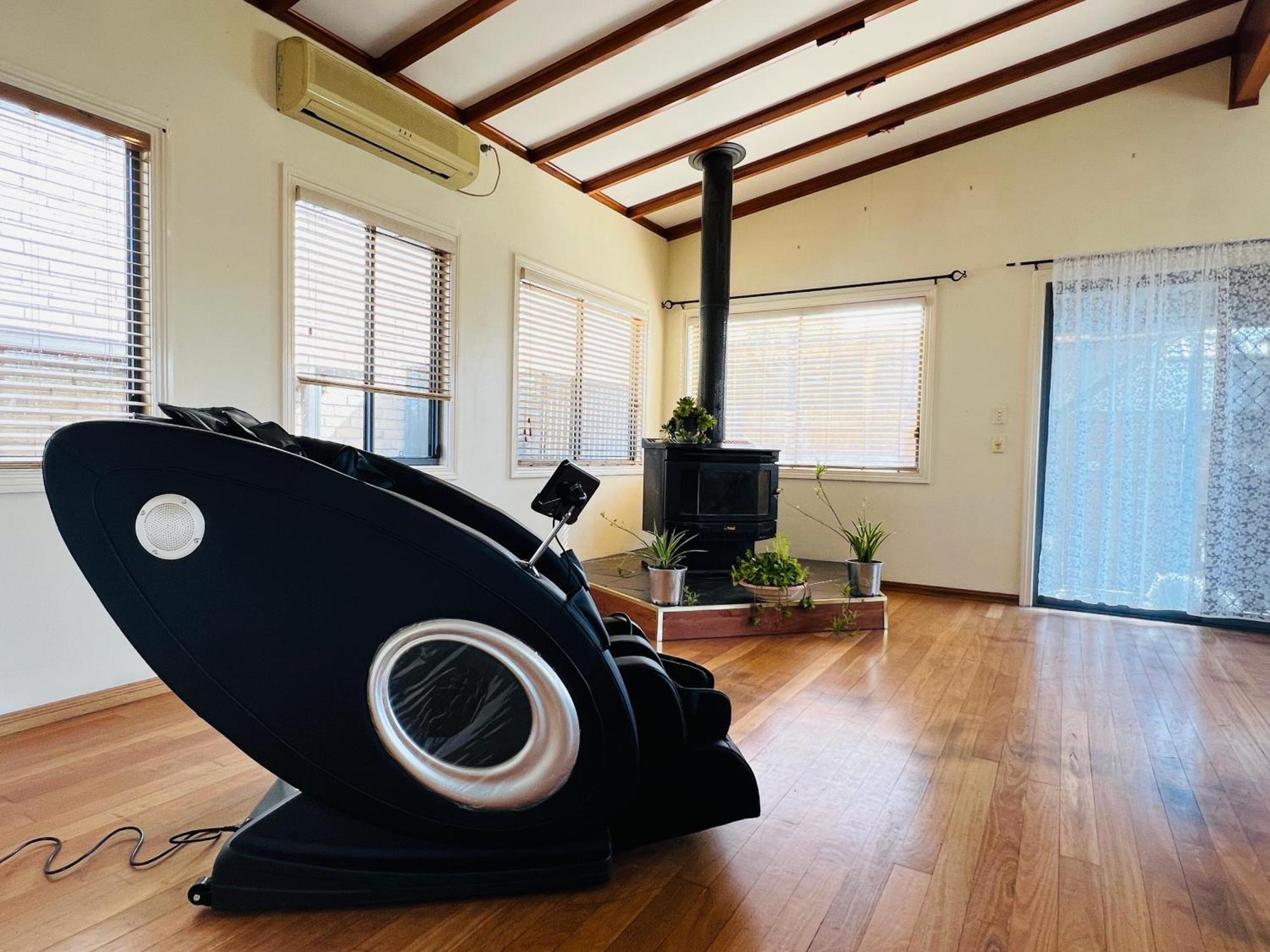 Cosy 4br 15 Minutes Away From Melbourne Airport Homestay St Albans